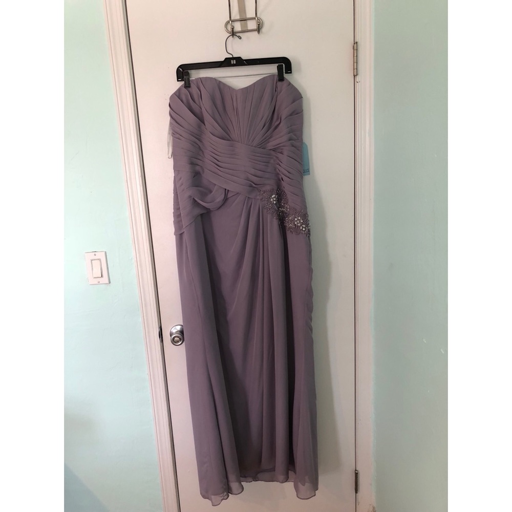 NWT strapless formal dress dusty purple -  size 16